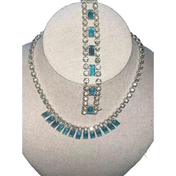 VINTAGE WEISS SIGNED LIGHT BLUE RHINESTONE NECKLACE 15” And BRACELET - Picture 1 of 6